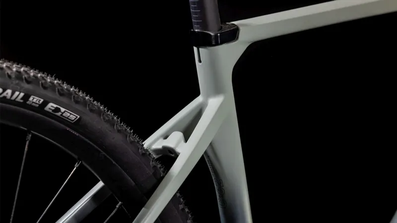 Cube Nuroad Women's C:62 SLX Carbon Gravel Bike in Grey-2